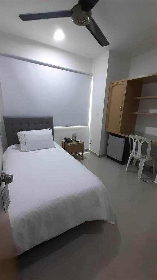 Onoma Hotel Lorica Eksteriør billede